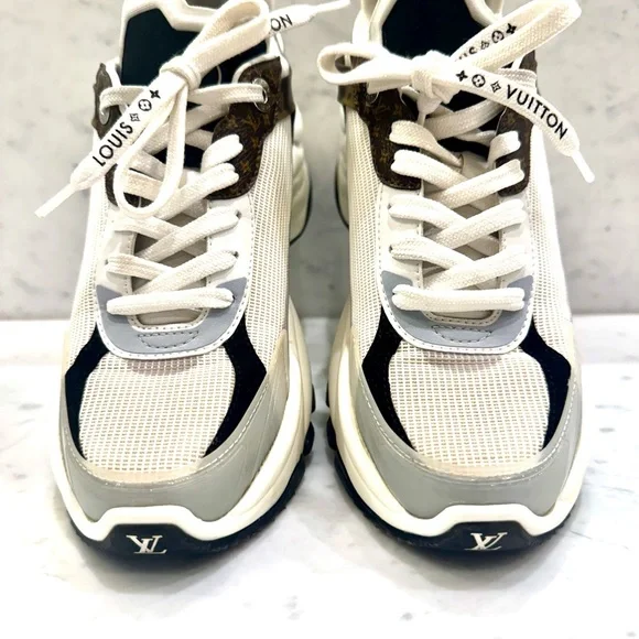 Authentic Louis Vuitton Women’s  Run 55 Trainers Sneakers - size 6.5 US - Picture 5 of 15